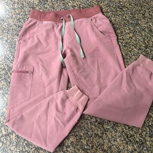 Figs Zamora Jogger Scrub pants - mauve